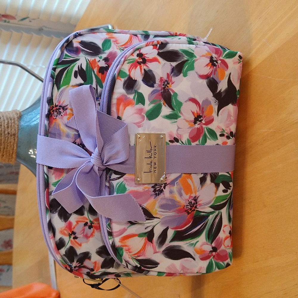 Nicole Miller Cosmetic Bag Set NWT